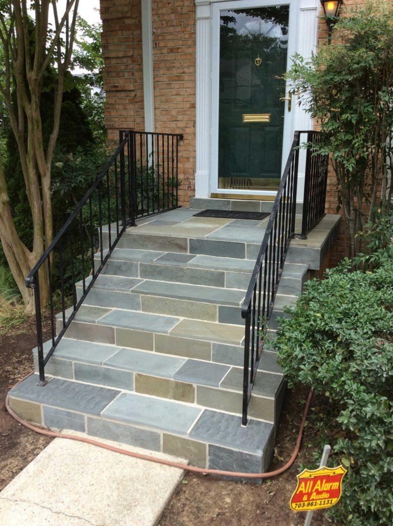 Stoops and Steps Patchogue, NY - Stoop Repairs, New Stoops - Free Estimates